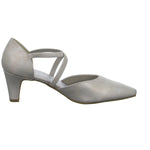 Lade das Bild in den Galerie-Viewer, living UPDATED Pumps mit Riemen (diverse Absätze)
