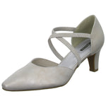 Lade das Bild in den Galerie-Viewer, living UPDATED Pumps mit Riemen (diverse Absätze)
