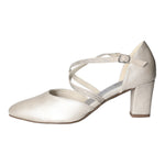 Lade das Bild in den Galerie-Viewer, living UPDATED Pumps mit Riemen (diverse Absätze)
